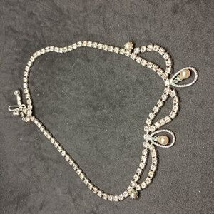 Vintage silver tone rhinestone faux pearl necklace